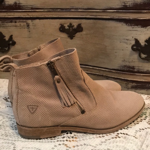 Tamaris booties - Picture 1 of 8